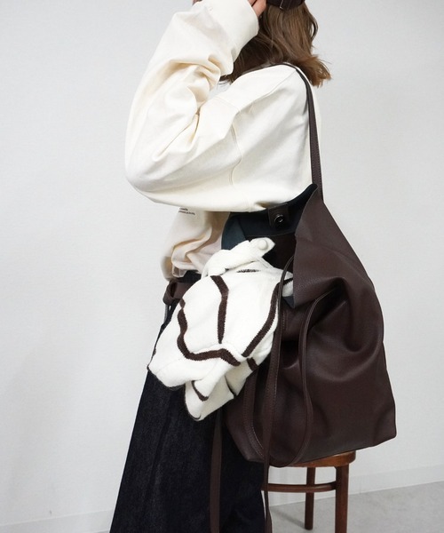 gossara(ゴサラ)の「合皮ショルダーバッグ(ショルダーバッグ・レディース・ブラウン/ブラック・FREE)」の11枚目の写真