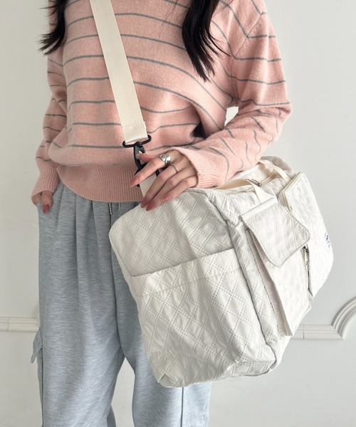 wears（ウェアーズ）の「キルティングボストン型トラベルバッグ（ボストンバッグ・レディース・アイボリー/ブラック/ピンク・FREE）」の10枚目の写真