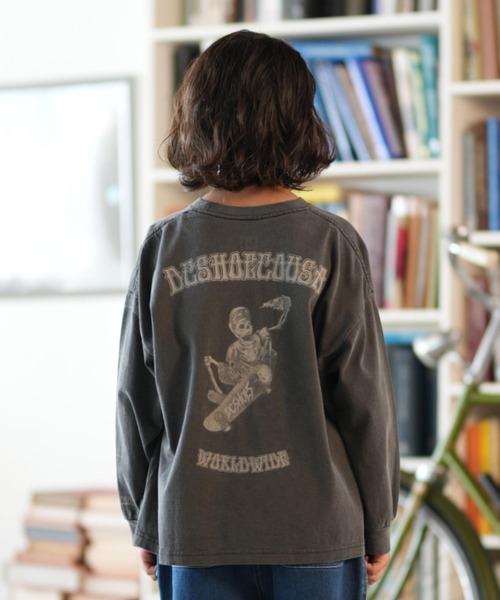 DC（ディーシー）の「DC/ディーシー 25 KD SKATE SKULL LS キッズ ロンT YLT254518（Tシャツ/カットソー・キッズ・スミクロ/ブラック/ホワイト・120cm/130cm/140cm/150cm/160cm/110cm）」の3枚目の写真