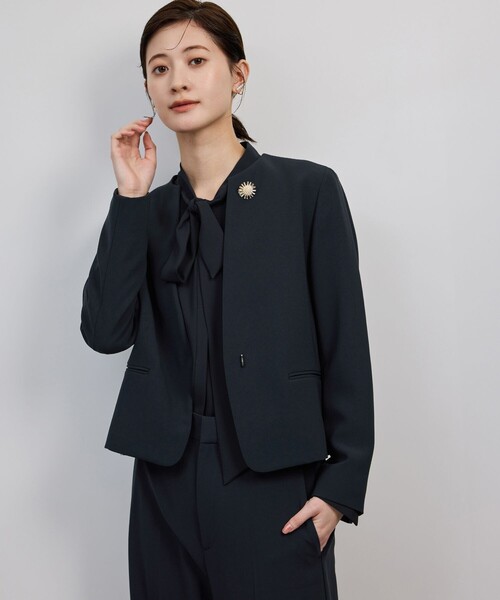 ROPE'(ロペ)の「トリアセダブルクロス クルーネックジャケット/イージーケア・セットアップ対応・25AW(ノーカラージャケット・レディース・ネイビー・36/40/38)」の19枚目の写真