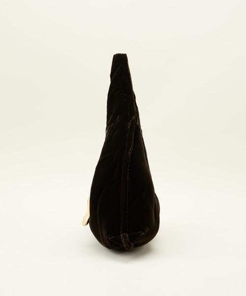 LE VERNIS（ル・ベルニ）の「LE VERNIS(ル・ベルニ)Poire velvet bag（ハンドバッグ・レディース・ブラウン/ブラック・FREE）」の4枚目の写真