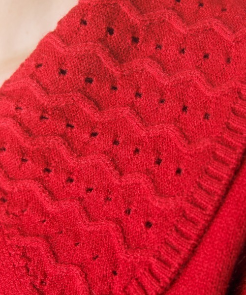 marun（マルン）の「＜大きいサイズ＞袖ハート柄編ビッグカラーニットトップス marun（ニット/セーター・レディース・ブラック/レッド・L/LL/3L/4L/5L）」の19枚目の写真