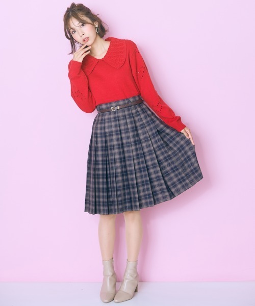 marun（マルン）の「＜大きいサイズ＞袖ハート柄編ビッグカラーニットトップス marun（ニット/セーター・レディース・ブラック/レッド・L/LL/3L/4L/5L）」の5枚目の写真