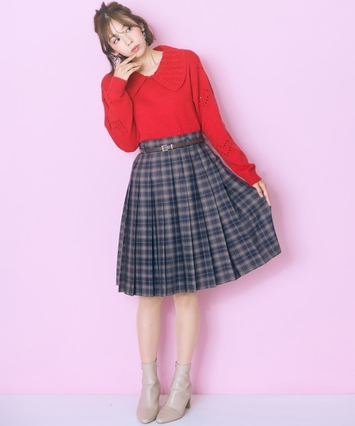 marun（マルン）の「＜大きいサイズ＞袖ハート柄編ビッグカラーニットトップス marun（ニット/セーター・レディース・ブラック/レッド・L/LL/3L/4L/5L）」の4枚目の写真