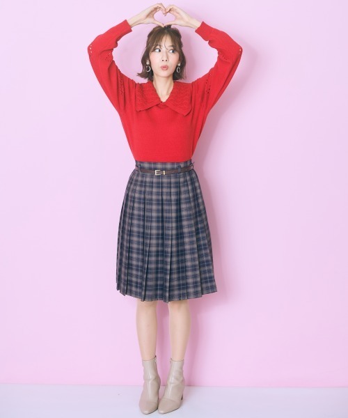 marun（マルン）の「＜大きいサイズ＞袖ハート柄編ビッグカラーニットトップス marun（ニット/セーター・レディース・ブラック/レッド・L/LL/3L/4L/5L）」の8枚目の写真