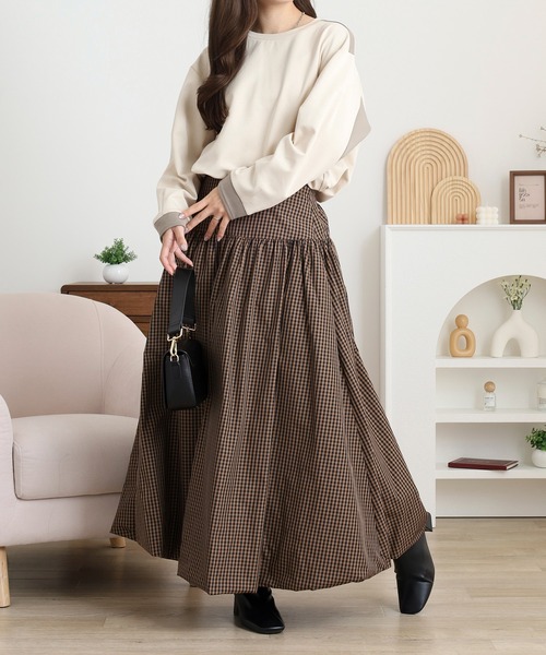 EGLANTINE（エグランティーヌ）の「EGLANTINE バックデザインカットソー（Tシャツ/カットソー・レディース・ネイビー/ブラック/ベージュ・38）」の21枚目の写真