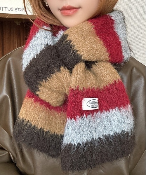 lit.Cy（リットシー）の「マルチカラーボーダー モヘアタッチ マフラー（マフラー・レディース・ブラック/レッド/ライム/パープル/ターコイズブルー・FREE）」の7枚目の写真