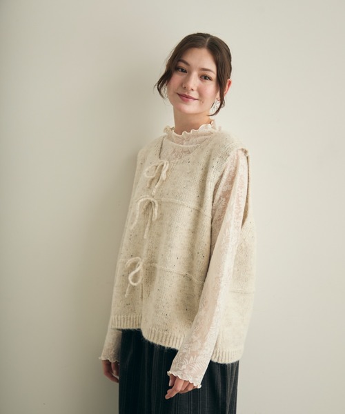 Lunea（ルネア）の「リボンニットベスト（ベスト・レディース・ベージュ/アイボリー/グレー・FREE）」の15枚目の写真