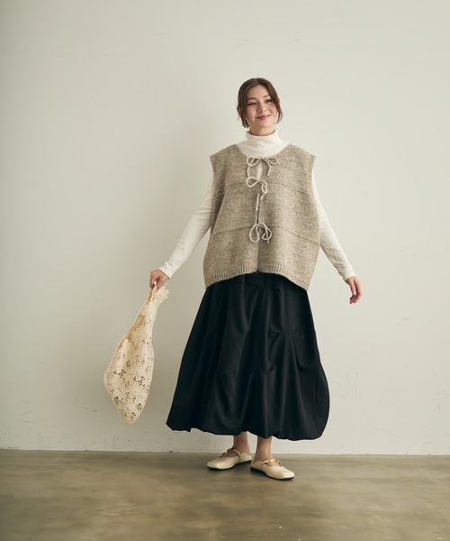 Lunea（ルネア）の「リボンニットベスト（ベスト・レディース・ベージュ/アイボリー/グレー・FREE）」の5枚目の写真
