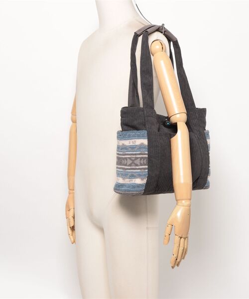 Kahiko（カヒコ）の「【Kahiko】ミリナコーデュロイ＆ボアトートバッグ（トートバッグ・レディース・ブラウン/ブラック/ベージュ・FREE）」の7枚目の写真