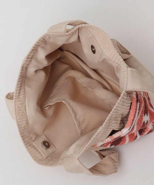 Kahiko（カヒコ）の「【Kahiko】ミリナコーデュロイ＆ボアトートバッグ（トートバッグ・レディース・ブラウン/ブラック/ベージュ・FREE）」の14枚目の写真