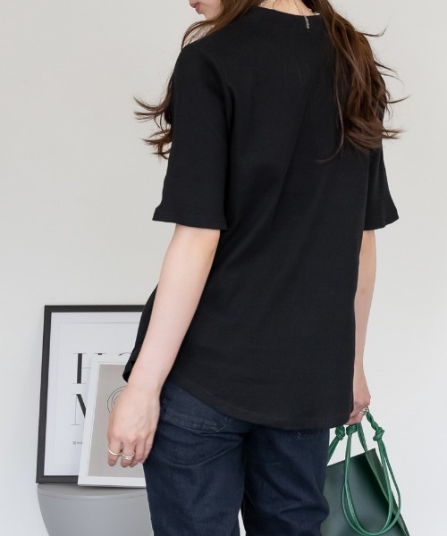 RCD(アールシーディー)の「2×2リブ プチハイネック半袖Tシャツ(Tシャツ/カットソー・レディース・ブラック/オフホワイト・L/M/LL)」の8枚目の写真