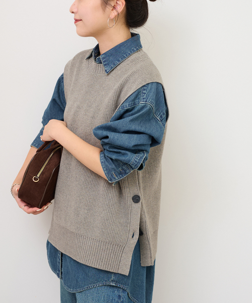 JOURNAL STANDARD relume（ジャーナルスタンダード　レリューム）の「サイドボタンニットベスト（ベスト・レディース・グレー/ネイビー/ベージュ・FREE）」の14枚目の写真
