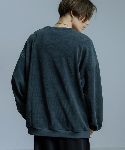 Crownor(クラウノアー)の「細畝 ニットソー トレーナー(ニット/セーター・メンズ・チャコール/ネイビー/グレイッシュベージュ/ワイン・SMALL/MEDIUM/LARGE)」の8枚目の写真