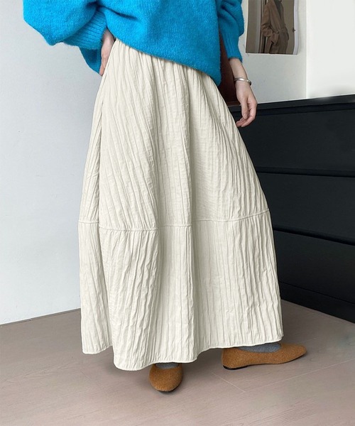 aimoha（アイモハ）の「エンボス加工フレアロングスカート（スカート・レディース・ブラック/オフホワイト/レンガ・FREE）」の8枚目の写真