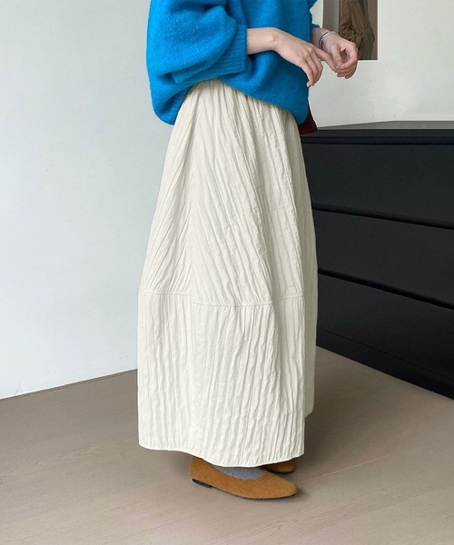 aimoha（アイモハ）の「エンボス加工フレアロングスカート（スカート・レディース・ブラック/オフホワイト/レンガ・FREE）」の6枚目の写真
