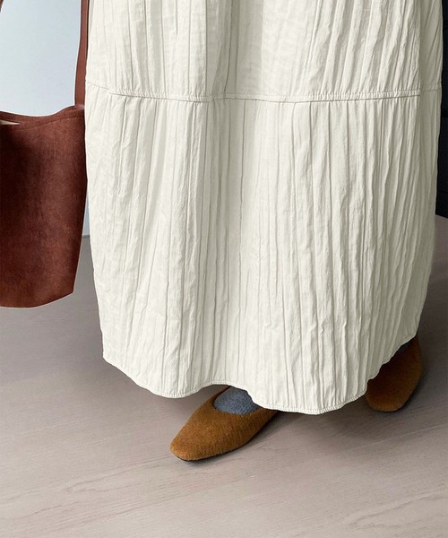 aimoha（アイモハ）の「エンボス加工フレアロングスカート（スカート・レディース・ブラック/オフホワイト/レンガ・FREE）」の11枚目の写真