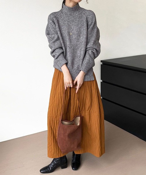 aimoha（アイモハ）の「エンボス加工フレアロングスカート（スカート・レディース・ブラック/オフホワイト/レンガ・FREE）」の12枚目の写真