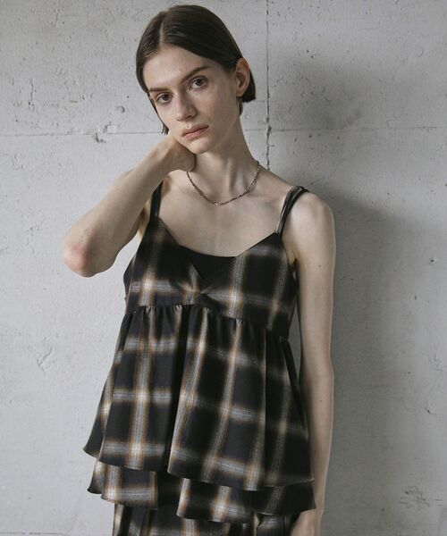 GARAGE OF GOOD CLOTHING（ガレージオブグッドクロージング）の「【日本製】オンブレチェックVネックキャミソール（ベスト・レディース・チェック・FREE）」の21枚目の写真
