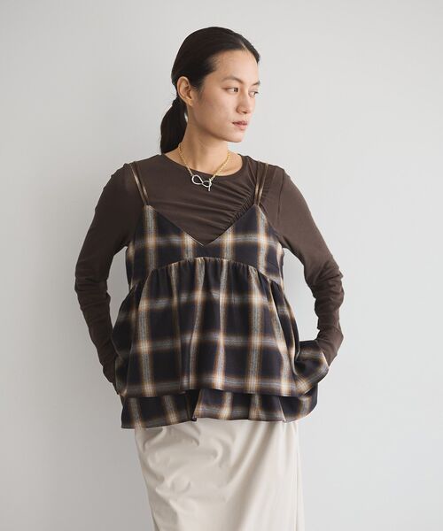GARAGE OF GOOD CLOTHING（ガレージオブグッドクロージング）の「【日本製】オンブレチェックVネックキャミソール（ベスト・レディース・チェック・FREE）」の4枚目の写真