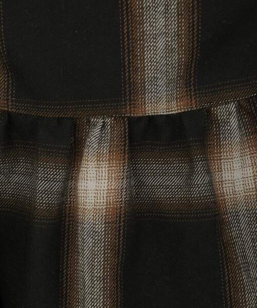 GARAGE OF GOOD CLOTHING（ガレージオブグッドクロージング）の「【日本製】オンブレチェックVネックキャミソール（ベスト・レディース・チェック・FREE）」の15枚目の写真