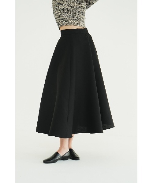 CLANE(クラネ)の「CLANE VOLUME FLARE SKIRT 19109-6132(スカート・レディース・ブラック/ベージュ・1/2)」の6枚目の写真