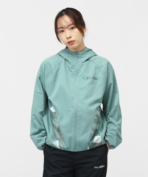 UNDER ARMOUR(アンダーアーマー)の「アンダーアーマー UAトリコットウーブン プリント フルジップ フーディー(ナイロンジャケット・レディース・サックスブルー/ブラック・S/M/L/XL)」の1枚目の写真