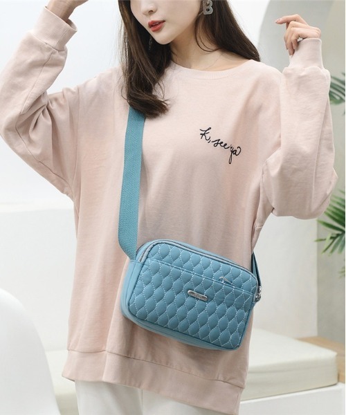 BACKYARD FAMILY(バックヤードファミリー)の「ショルダーバッグ 斜めがけ 旅行 大容量 軽量 bag98091(ショルダーバッグ・レディース・ブラック/ピンク/グリーン/グレー/ブルー/レッド/イエロー・FREE)」の11枚目の写真