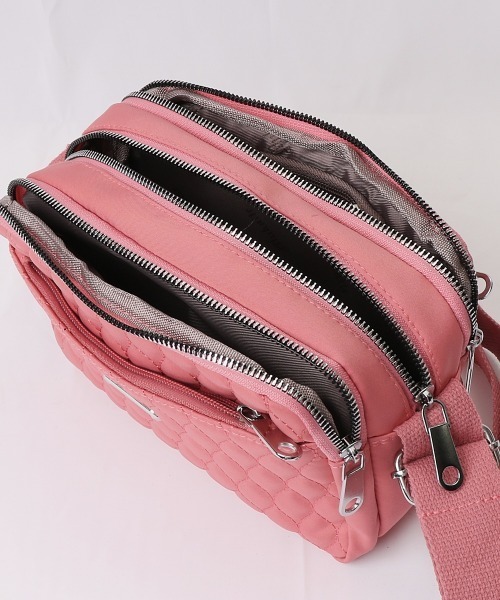 BACKYARD FAMILY(バックヤードファミリー)の「ショルダーバッグ 斜めがけ 旅行 大容量 軽量 bag98091(ショルダーバッグ・レディース・ブラック/ピンク/グリーン/グレー/ブルー/レッド/イエロー・FREE)」の16枚目の写真