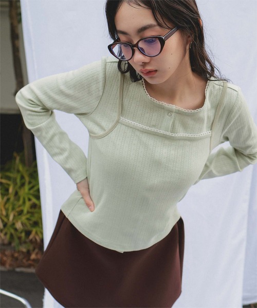 miette(ミエット)の「レースアイレットアンサンブル(カーディガン/ボレロ・レディース・ネイビー/ライトグリーン/オフホワイト/レッド/グレー・S/L/M)」の6枚目の写真