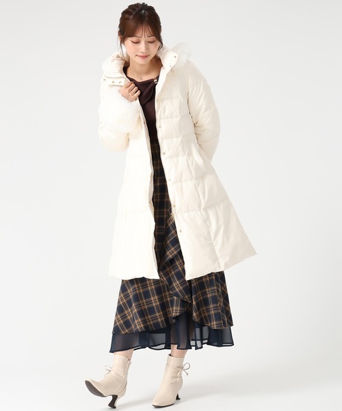 MISCH MASCH（ミッシュマッシュ）の「2025秋冬新作 スタンドネックフードロングダウン（ダウンジャケット/コート・レディース・ピンク/アイボリー/ブラック・M/S）」の8枚目の写真