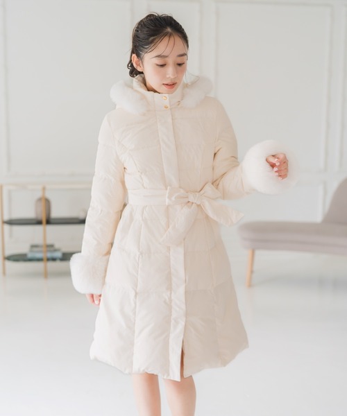 MISCH MASCH（ミッシュマッシュ）の「2025秋冬新作 スタンドネックフードロングダウン（ダウンジャケット/コート・レディース・ピンク/アイボリー/ブラック・M/S）」の4枚目の写真