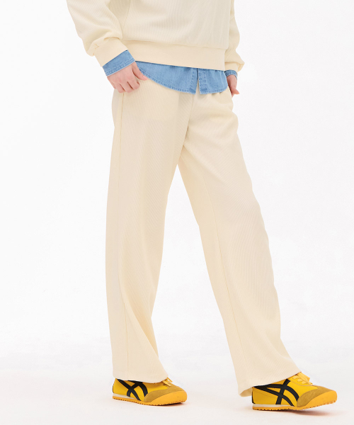 CHASECULT(チェイスカルト)の「レディースリブワイドウォームアップパンツ-アイボリー(スウェットパンツ・レディース・オートミール・70/67)」の3枚目の写真