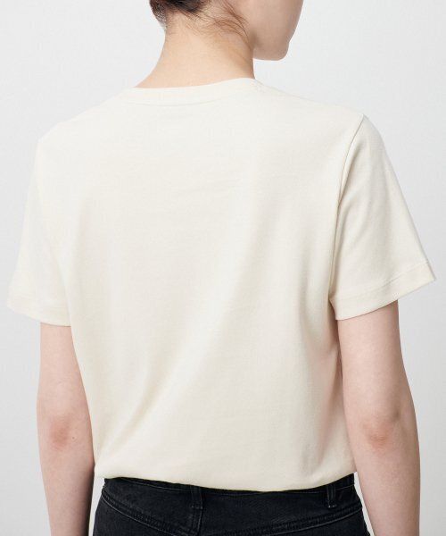 MUSINSA STANDARD WOMAN（ムシンサスタンダードウーマン）の「ウィメンズベーシッククルーネックTシャツ[エクリュ]（Tシャツ/カットソー・レディース・その他・SMALL/MEDIUM/X-LARGE/LARGE/X-SMALL）」の11枚目の写真
