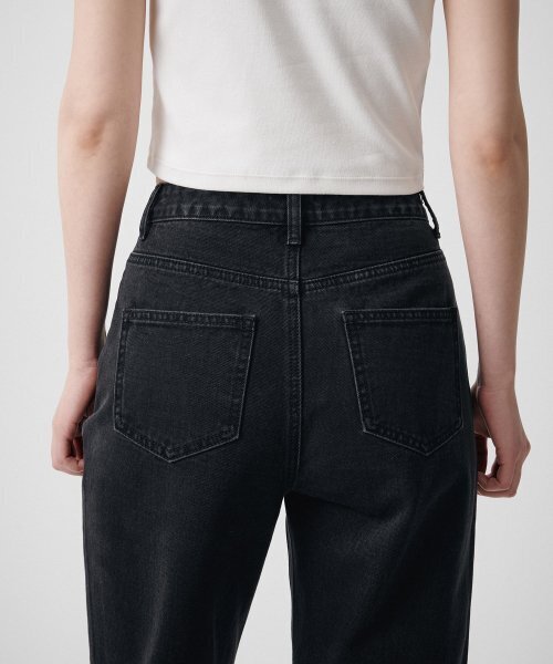 MUSINSA STANDARD WOMAN（ムシンサスタンダードウーマン）の「ウィメンズストレートクロップデニムパンツ[ウォッシュドブラック]（デニムパンツ・レディース・その他・24/25/26/27/30/29）」の5枚目の写真