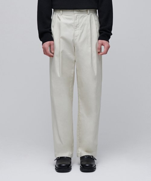 MUSINSA STANDARD（ムシンサスタンダード）の「セミバルーンベルト付きチノパンツ[クリーム]（その他パンツ・メンズ・その他・38/42/34/32/30/31/33/26/28/29/40/27）」の3枚目の写真