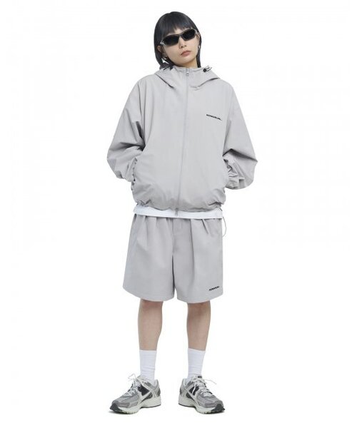NOMANUAL(NOMANUAL)の「PENON WIND SHELL - WARM GRAY(ナイロンジャケット・レディース・その他・X-LARGE/SMALL/MEDIUM/LARGE)」の11枚目の写真