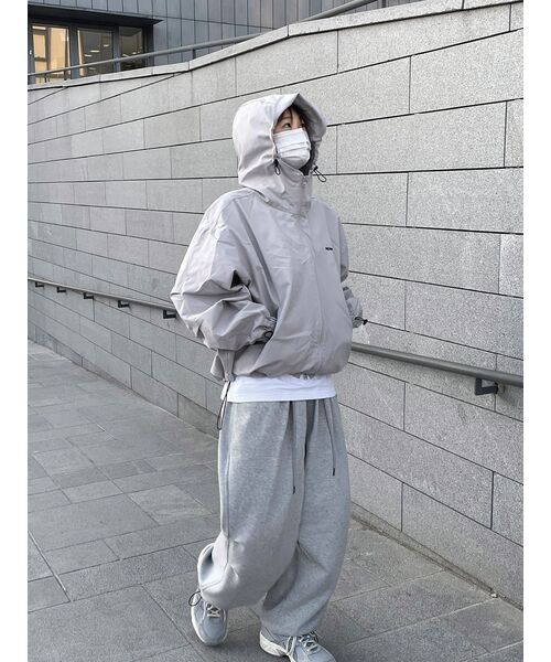 NOMANUAL(NOMANUAL)の「PENON WIND SHELL - WARM GRAY(ナイロンジャケット・レディース・その他・X-LARGE/SMALL/MEDIUM/LARGE)」の16枚目の写真