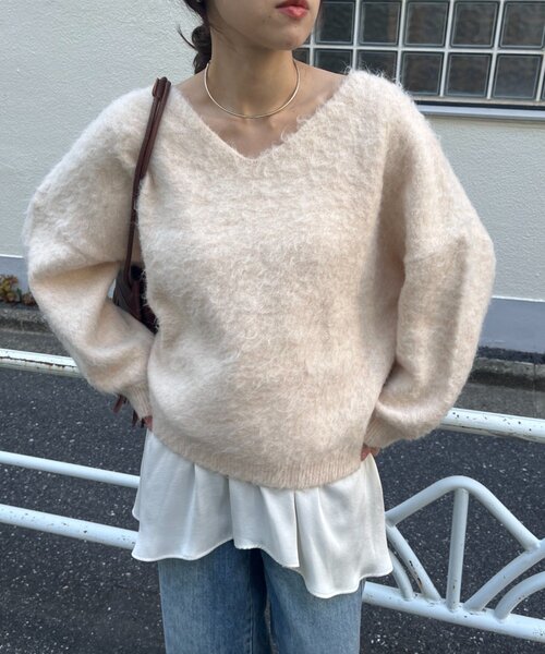 SHENERY（シーナリー）の「イレギュラーヘムキャミソール（キャミソール・レディース・ブラック/アイボリー・FREE）」の3枚目の写真