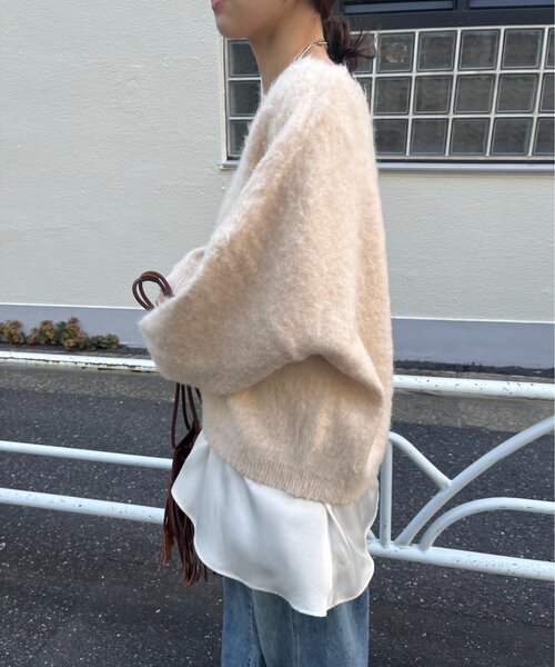 SHENERY（シーナリー）の「イレギュラーヘムキャミソール（キャミソール・レディース・ブラック/アイボリー・FREE）」の4枚目の写真