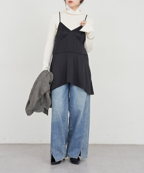 SHENERY（シーナリー）の「イレギュラーヘムキャミソール（キャミソール・レディース・ブラック/アイボリー・FREE）」の12枚目の写真