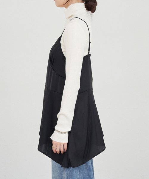 SHENERY（シーナリー）の「イレギュラーヘムキャミソール（キャミソール・レディース・ブラック/アイボリー・FREE）」の22枚目の写真