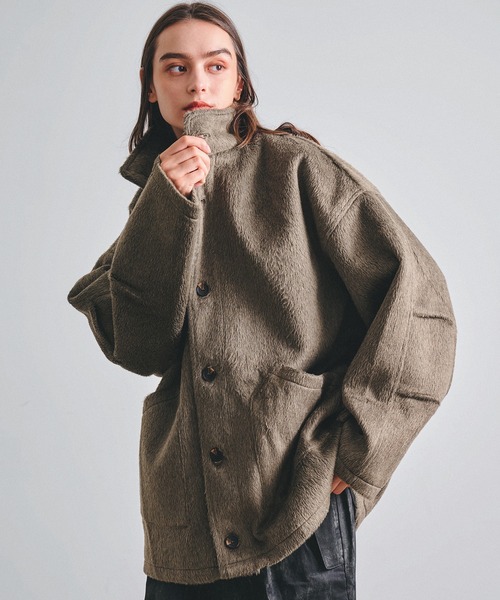 Revo.（レボ）の「Revo. オーバーサイズ シャギーメルトン スタンドカラー ミドルコート（ステンカラーコート・メンズ・グレー/ブラック/カーキ・1/2）」の9枚目の写真