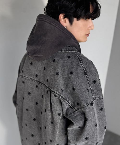Classical Origin(クラシカルオリジン)の「「シンプル以上、主張しすぎない存在感。」総柄刺繍デニムシャツジャケット/All-Over Embroidered Denim Shirt Jacket(デニムジャケット・メンズ・ブラック/ブルー・SMALL/MEDIUM/LARGE)」の5枚目の写真