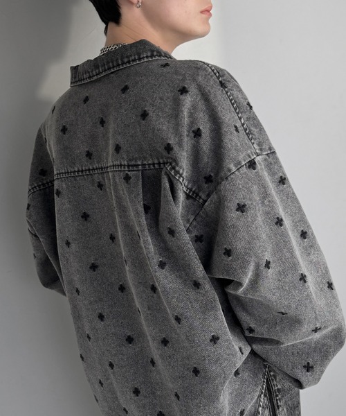 Classical Origin(クラシカルオリジン)の「「シンプル以上、主張しすぎない存在感。」総柄刺繍デニムシャツジャケット/All-Over Embroidered Denim Shirt Jacket(デニムジャケット・メンズ・ブラック/ブルー・SMALL/MEDIUM/LARGE)」の7枚目の写真