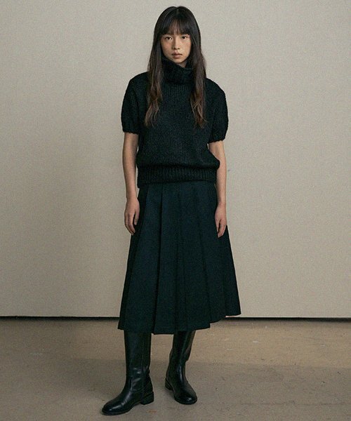 LINGSEOUL(リングソウル)の「wool pintuck skirt-black(スカート・レディース・その他・SMALL/MEDIUM)」の2枚目の写真