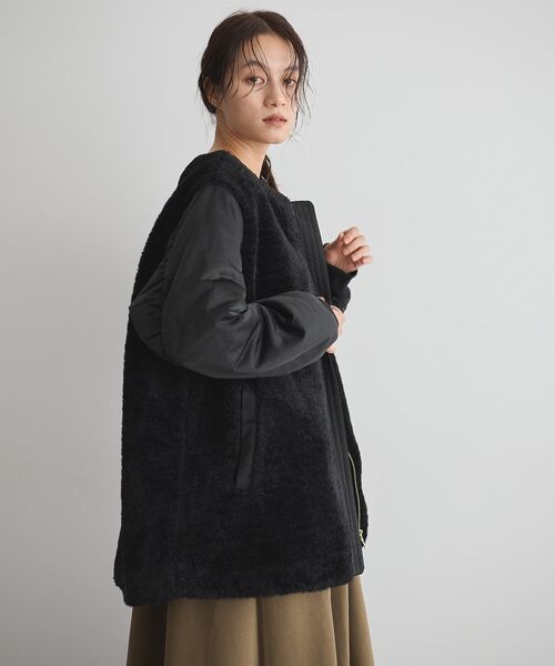 GARAGE OF GOOD CLOTHING（ガレージオブグッドクロージング）の「ヘイジーボア切り替えコート（ノーカラーコート・レディース・ブラック/モカ・FREE）」の14枚目の写真