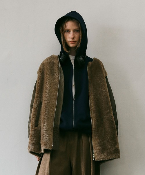 GARAGE OF GOOD CLOTHING（ガレージオブグッドクロージング）の「ヘイジーボア切り替えコート（ノーカラーコート・レディース・ブラック/モカ・FREE）」の2枚目の写真
