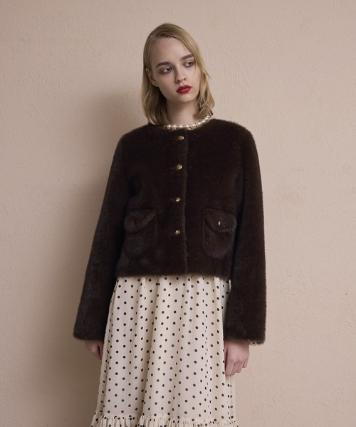 ゴールドボタンフェイクファージャケット（ノーカラージャケット