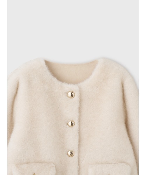 EIMY ISTOIRE(エイミーイストワール)の「EM GOLD BUTTON FAUX FUR JACKET(ノーカラージャケット・レディース・ホワイト/ライトグレー/ブラウン/ブラック/キャメル・36/38)」の16枚目の写真